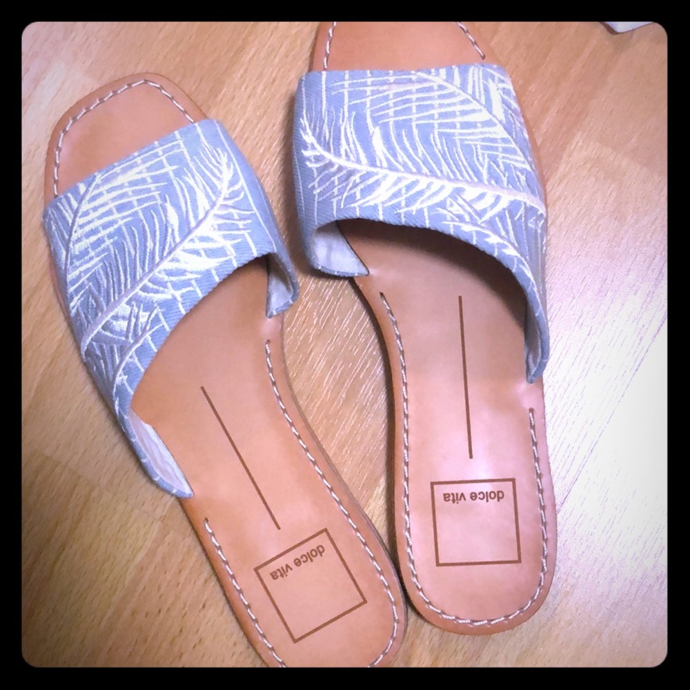 New dolce vita sandals 6.5